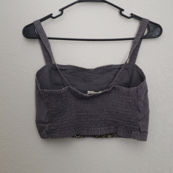 Staring at stars crop top - Picture 2 of 4